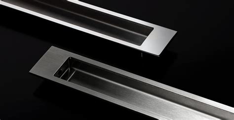 seamless recessed pulls